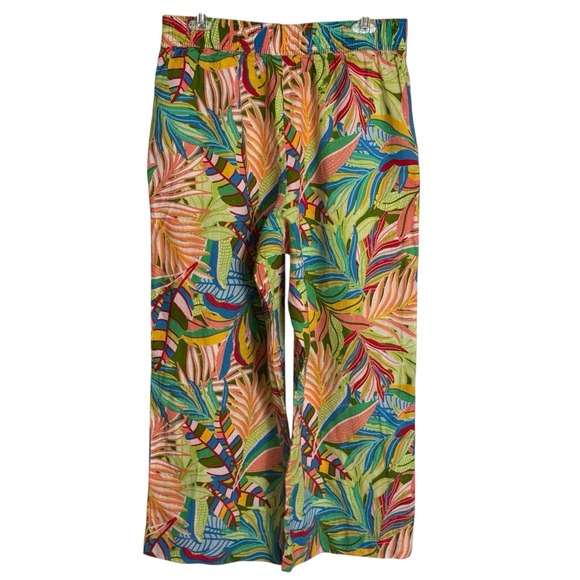 C&C California Multicolor Tropical Print Capris - Picture 2 of 7
